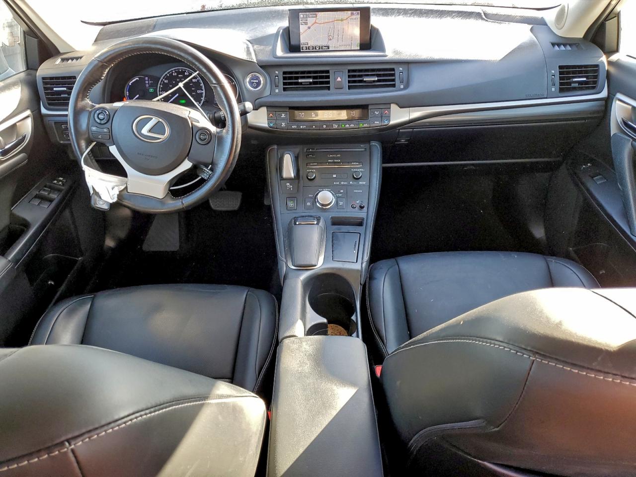 2016 LEXUS CT 200 photo 8