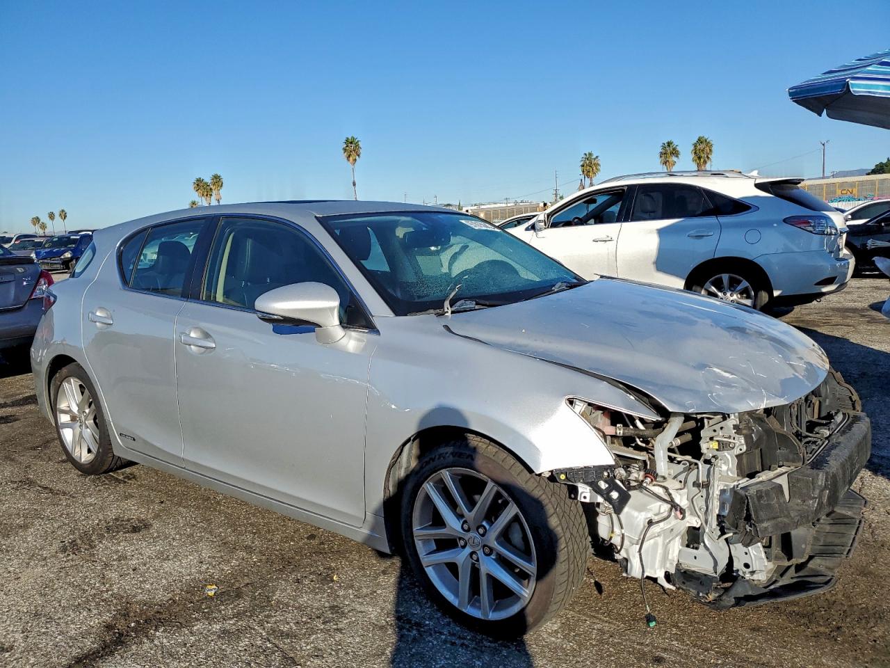 2016 LEXUS CT 200 photo 4
