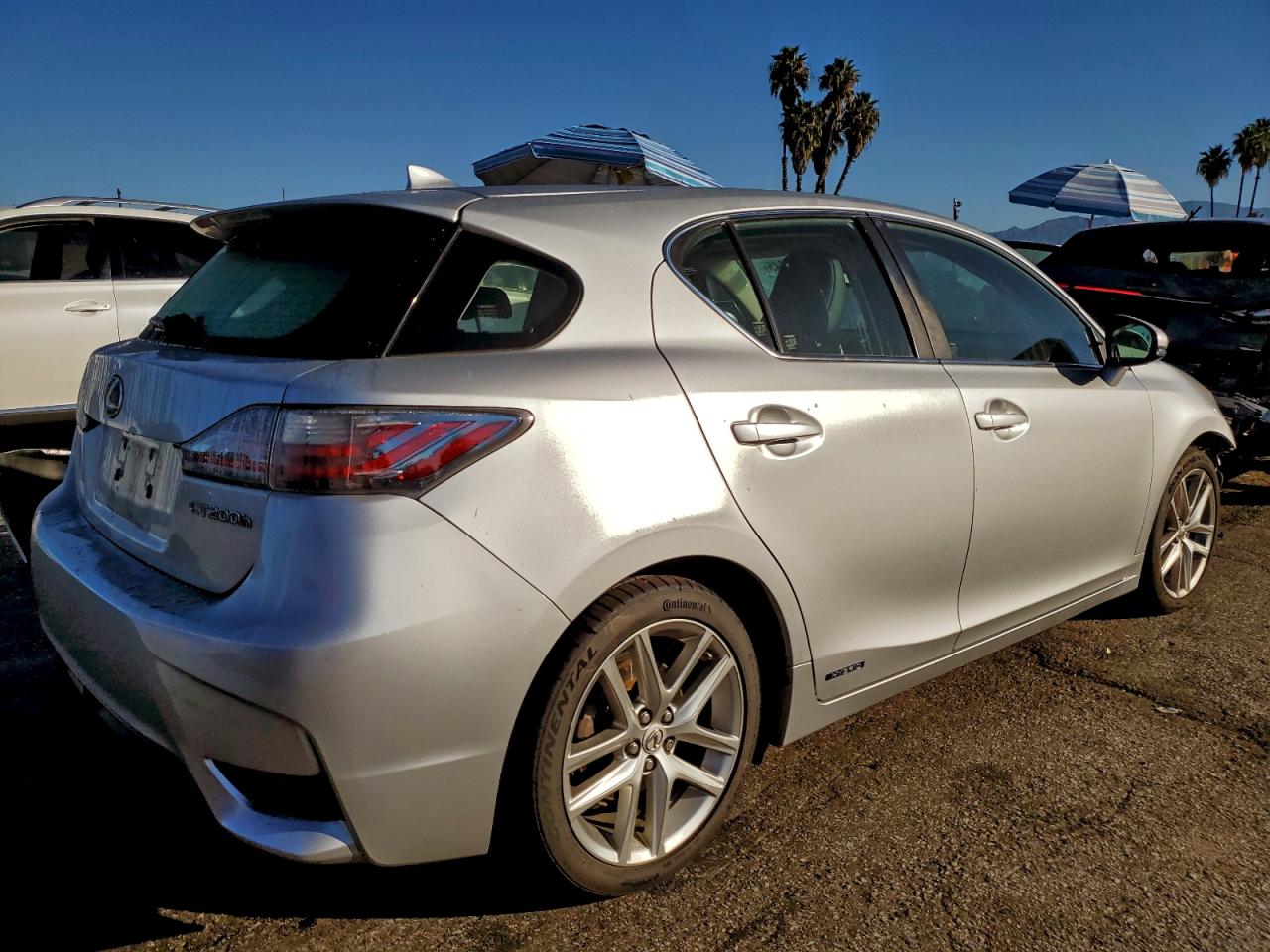 2016 LEXUS CT 200 photo 3