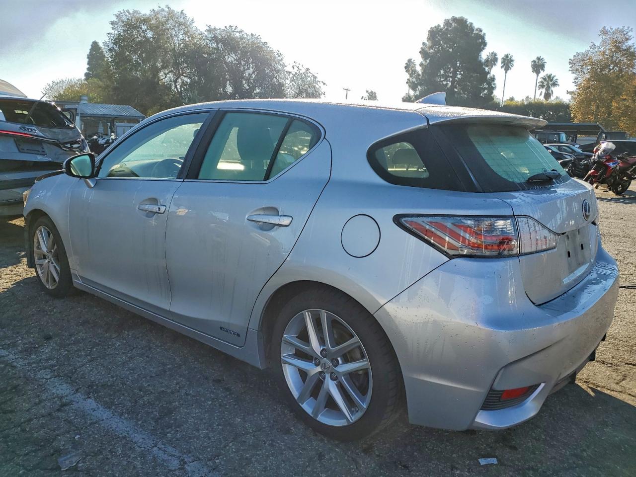 2016 LEXUS CT 200 photo 2