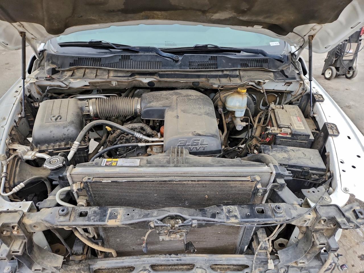 2014 RAM 1500 SLT photo 21