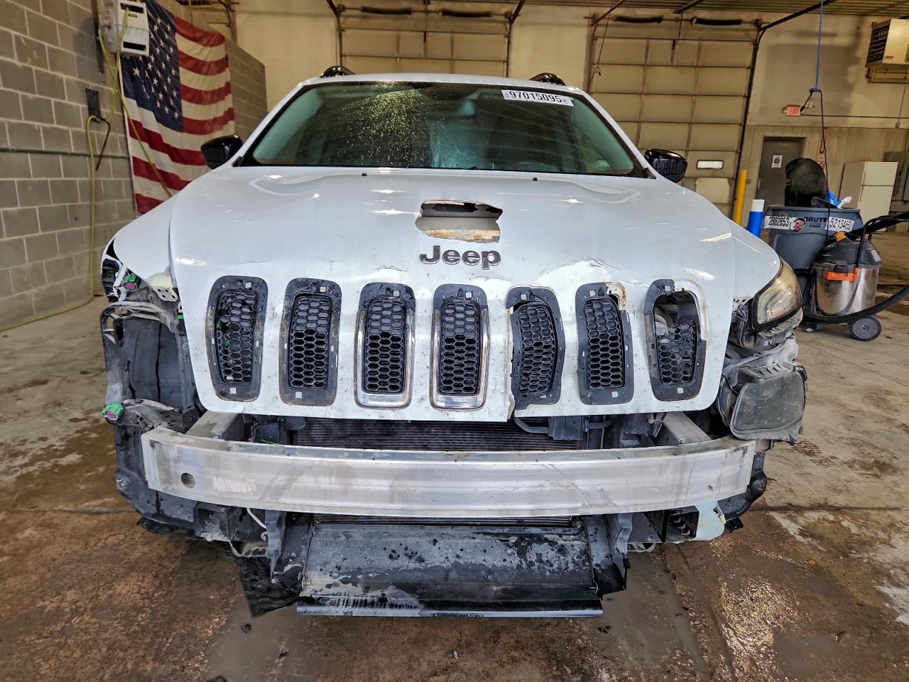 2016 JEEP CHEROKEE SPORT photo 5