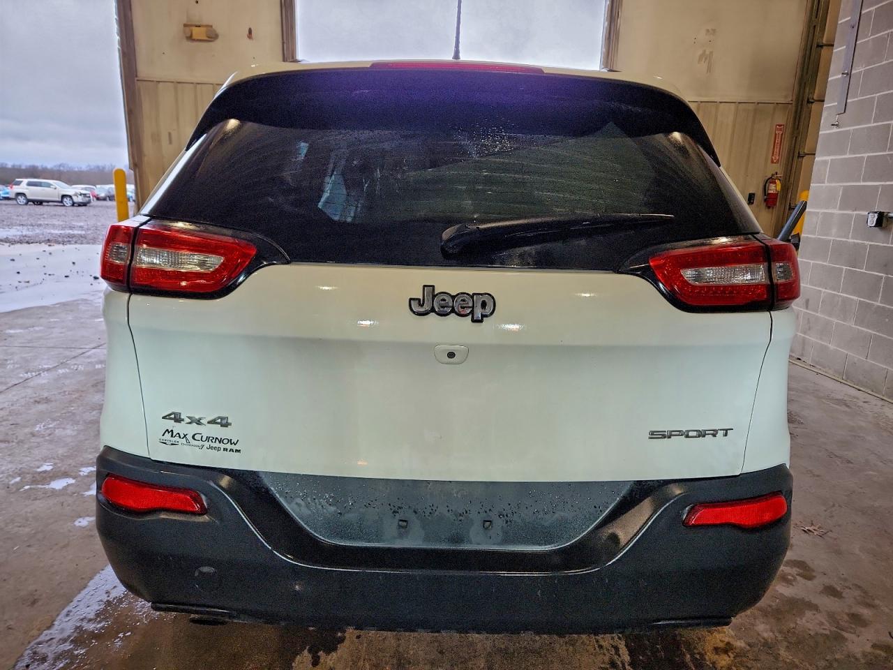 2016 JEEP CHEROKEE SPORT photo 6