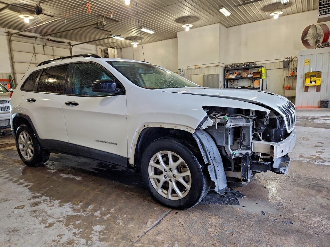 2016 JEEP CHEROKEE SPORT photo 4