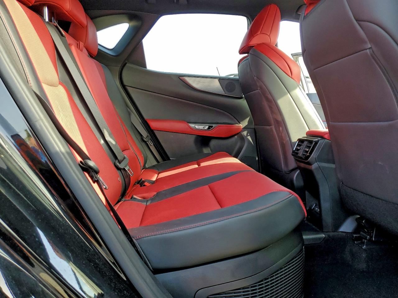 2022 LEXUS NX 450H photo 28