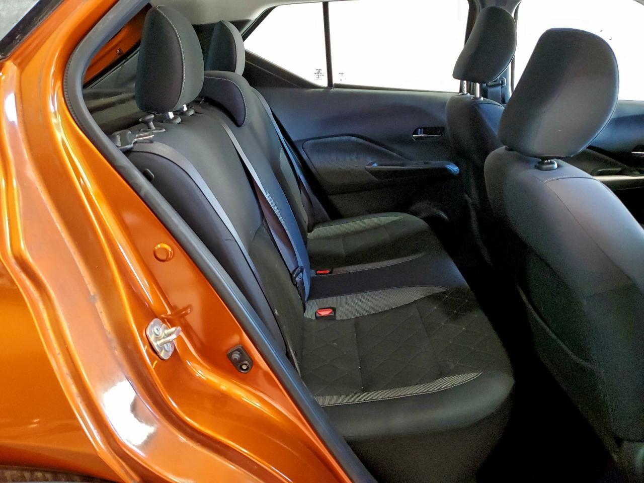 2019 NISSAN KICKS S photo 19