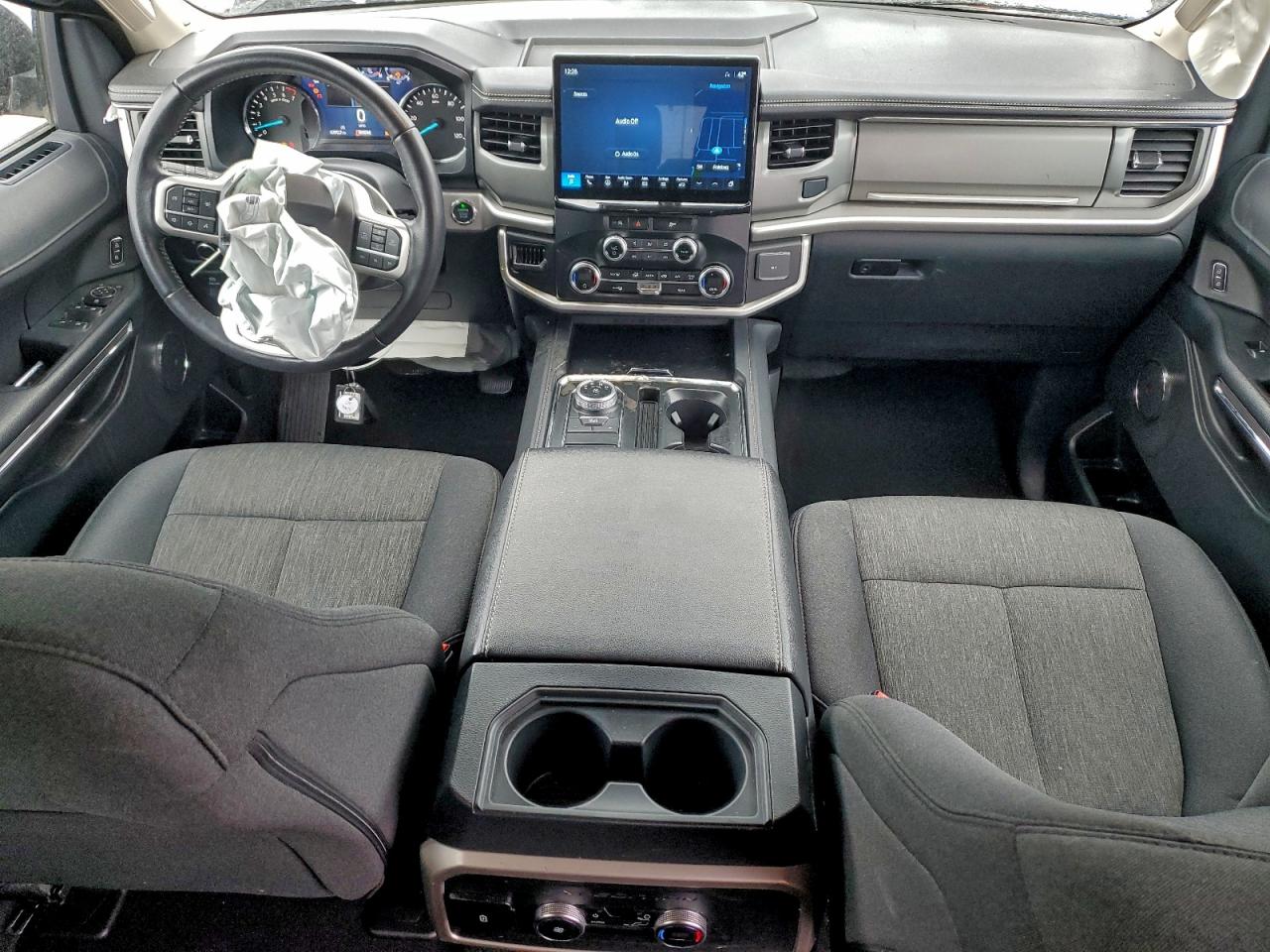 2024 FORD EXPEDITION XLT photo 22