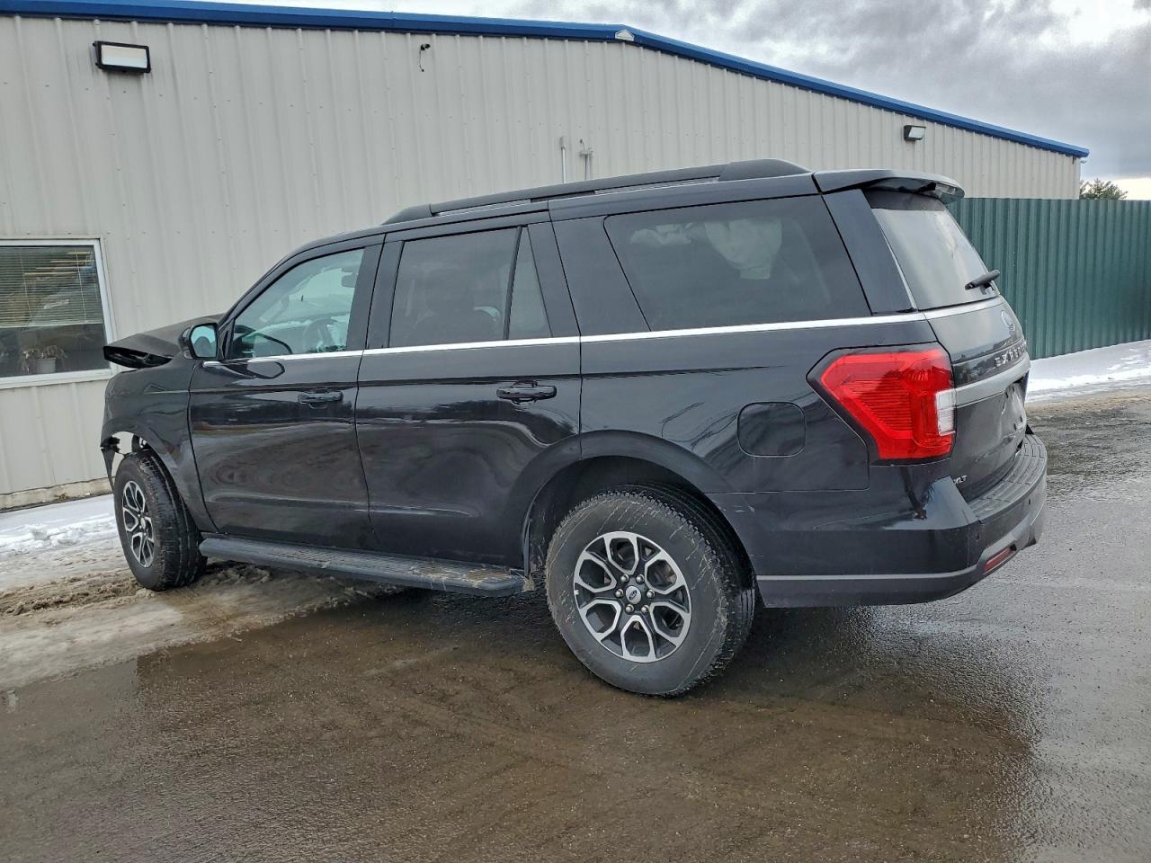 2024 FORD EXPEDITION XLT photo 4