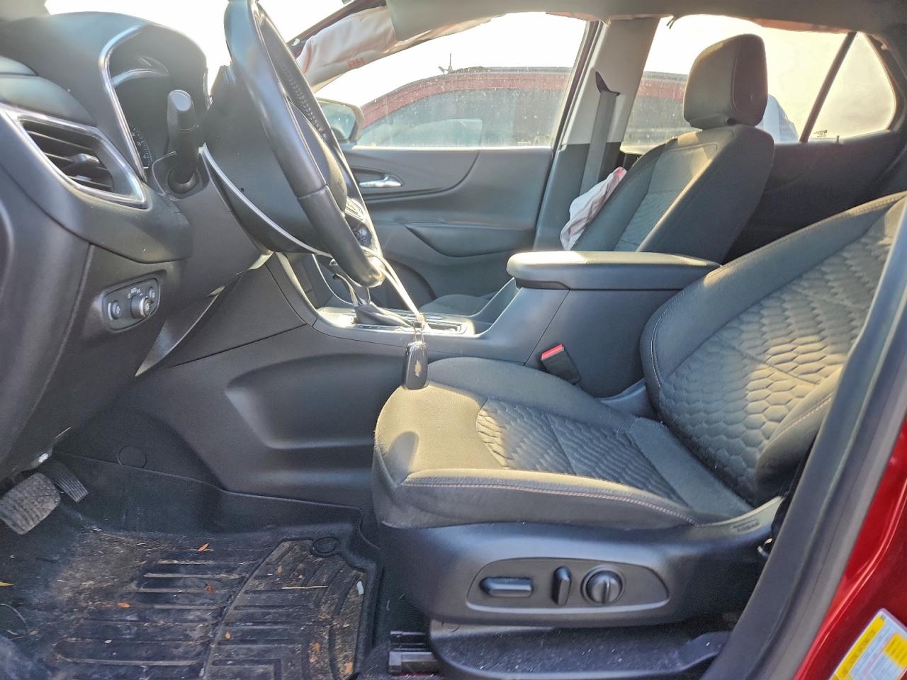 2020 CHEVROLET EQUINOX LT photo 7