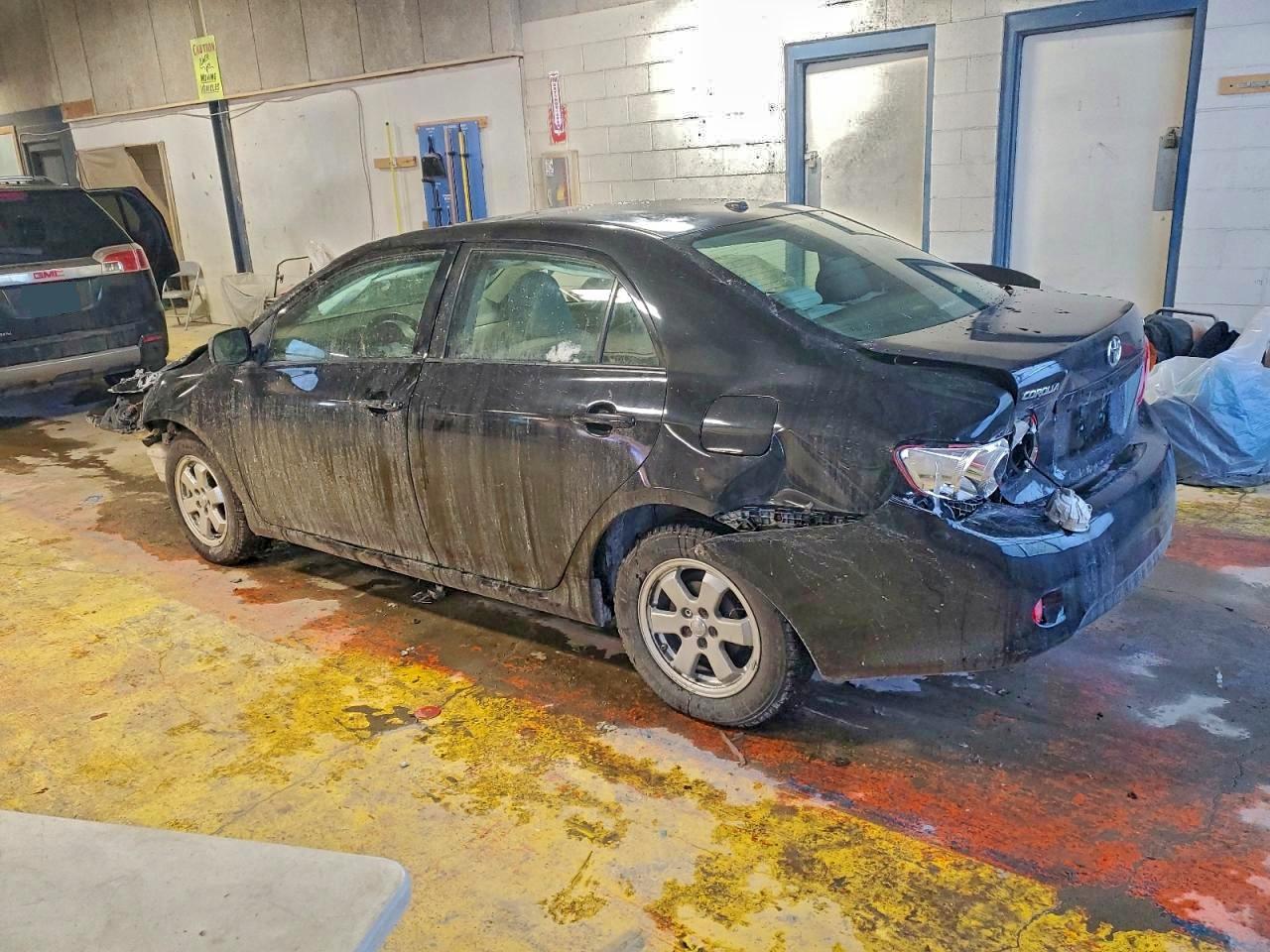 2009 TOYOTA COROLLA BASE photo 2