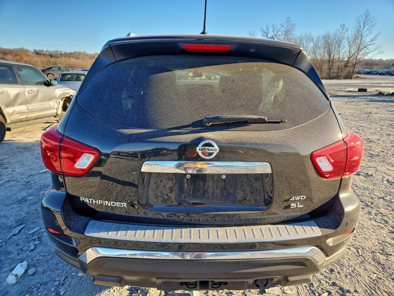 2017 NISSAN PATHFINDER S photo 16
