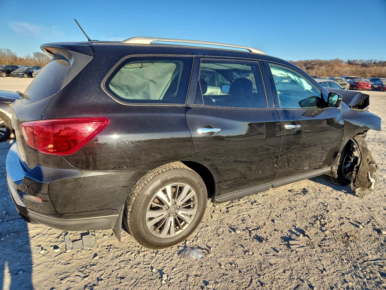 2017 NISSAN PATHFINDER S photo 7