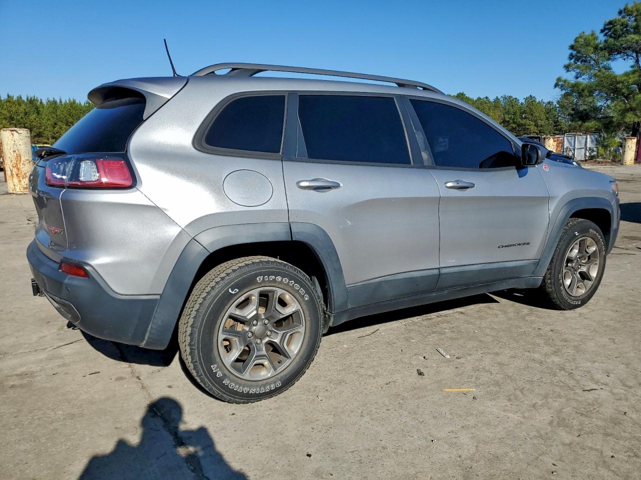 2019 JEEP CHEROKEE TRAILHAWK photo 3