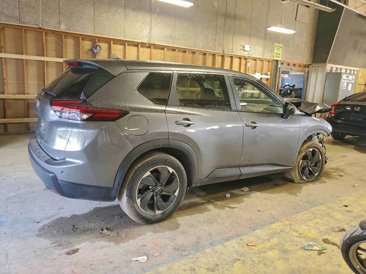 2025 NISSAN ROGUE SV photo 3