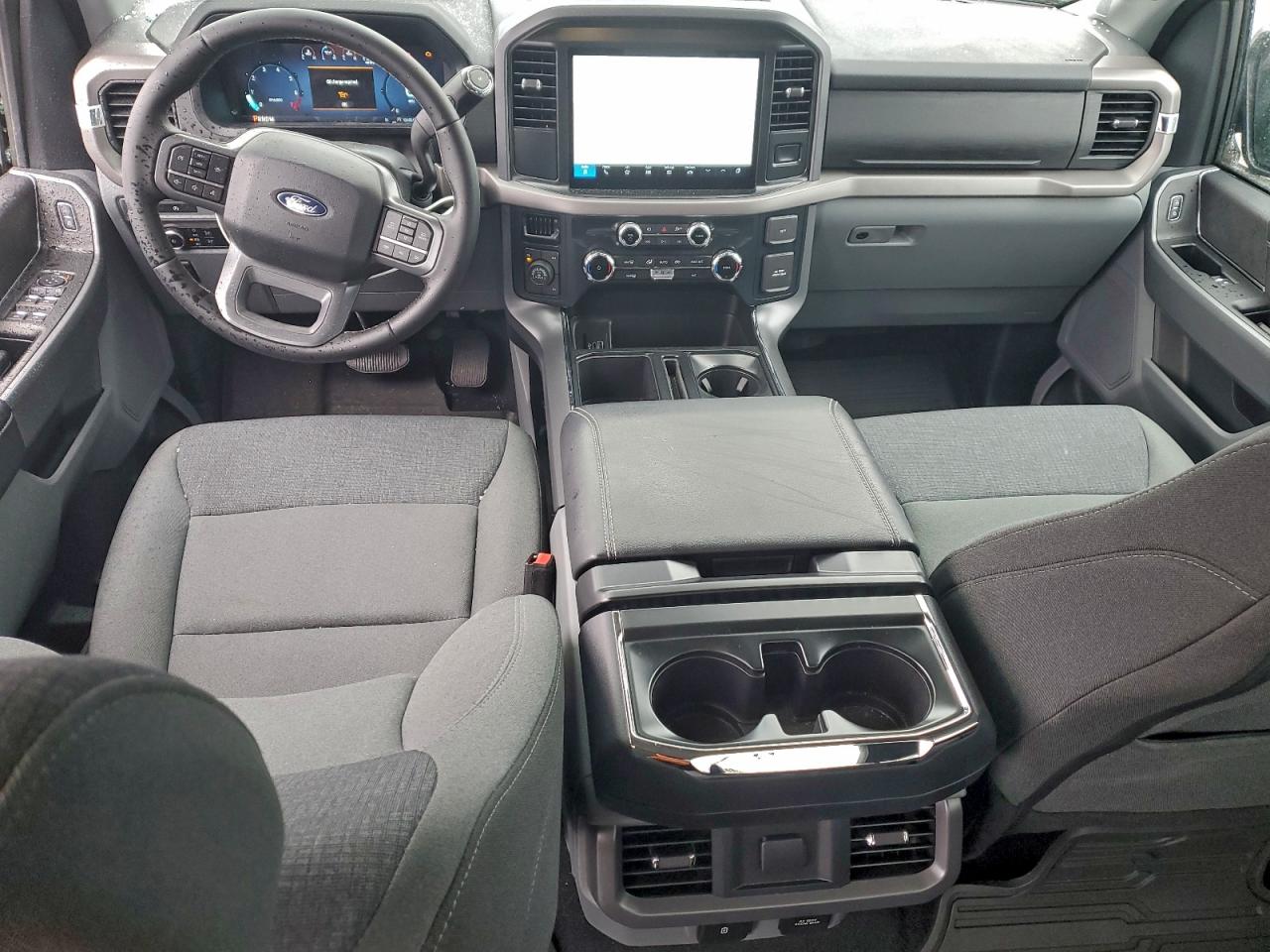 2025 FORD F150 XLT photo 8