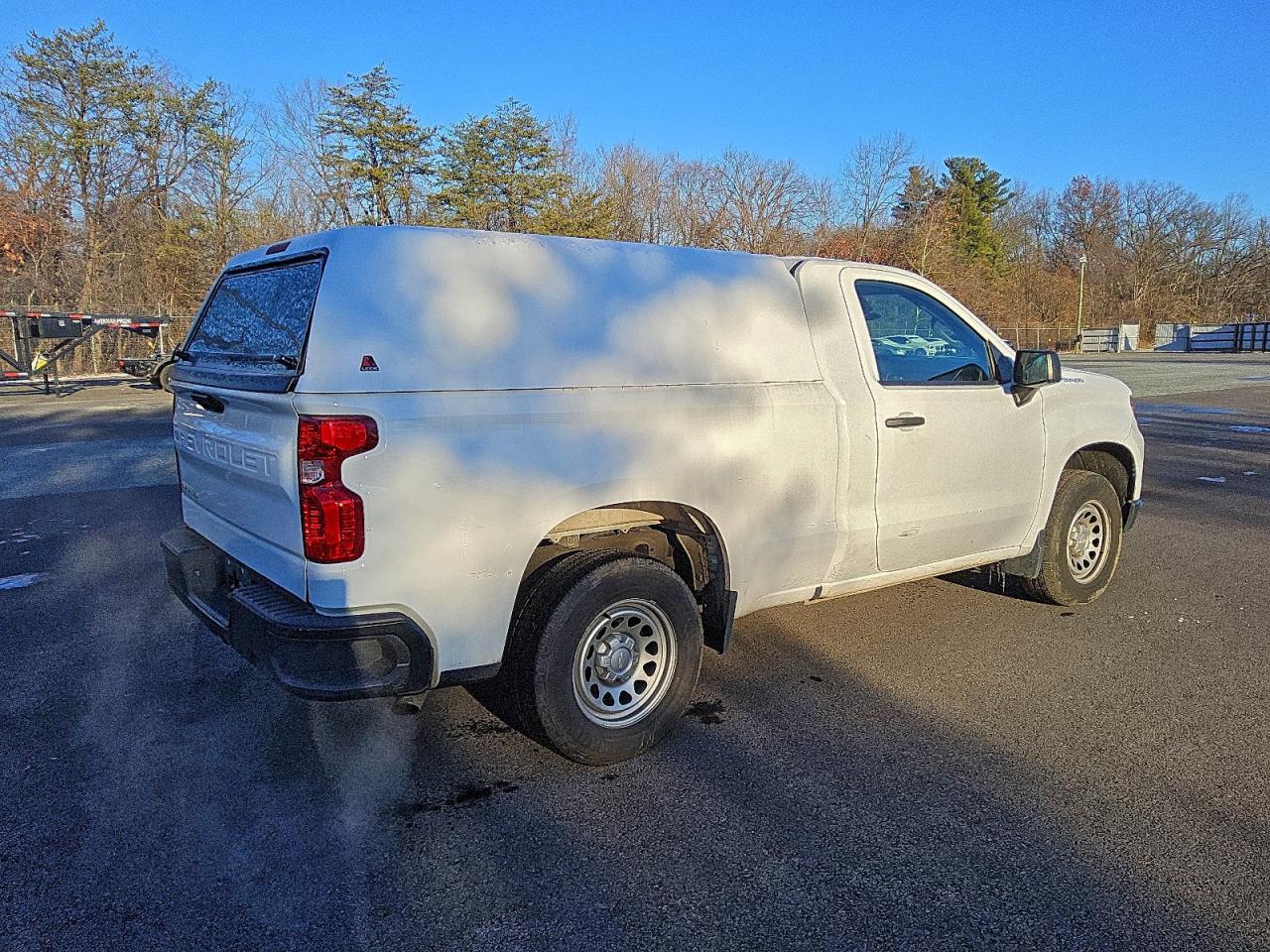 2023 CHEVROLET SILVERADO C1500 photo 3