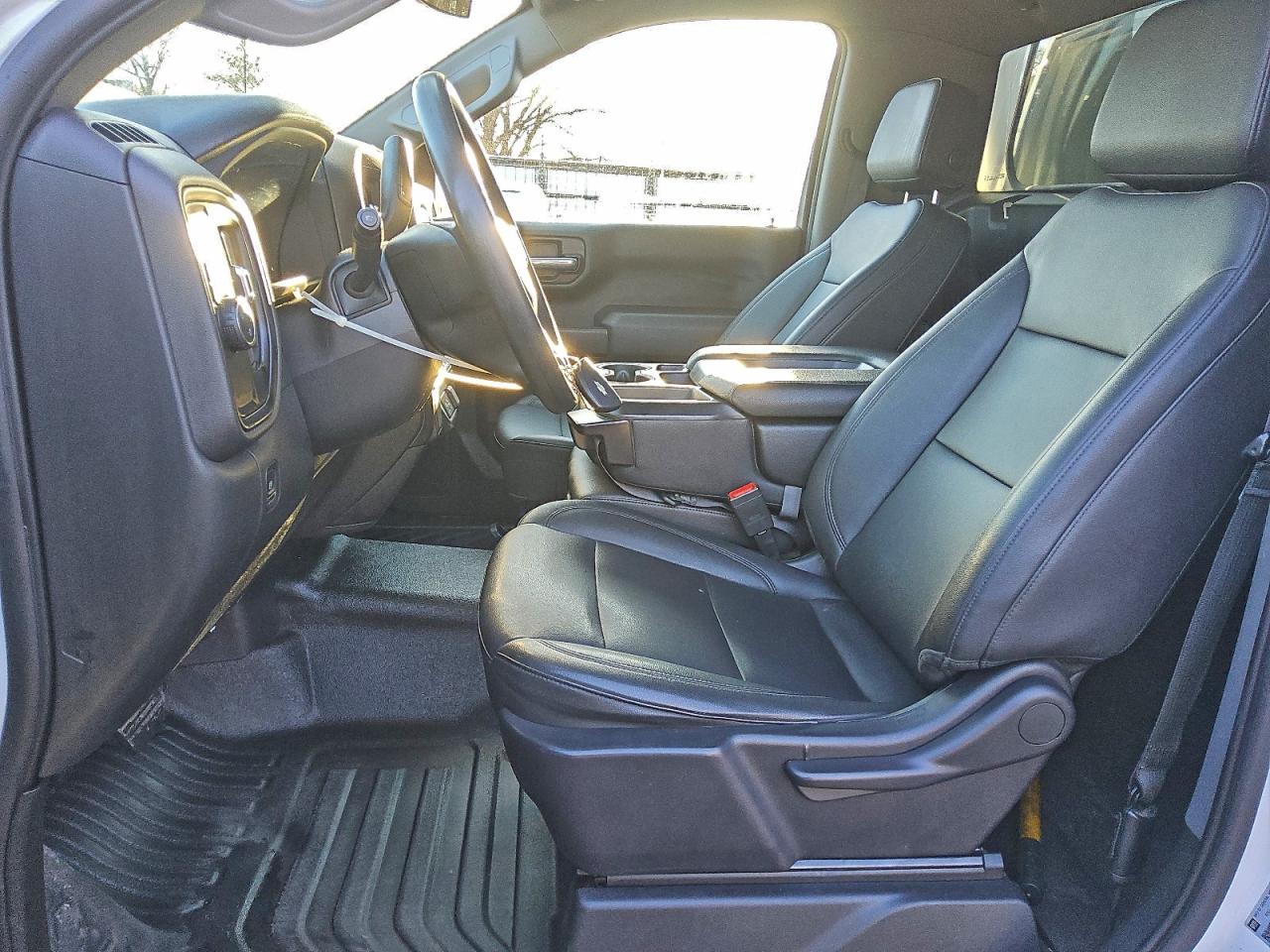 2023 CHEVROLET SILVERADO C1500 photo 7