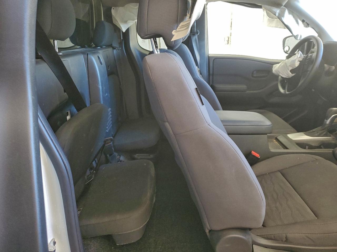2024 NISSAN FRONTIER S photo 10