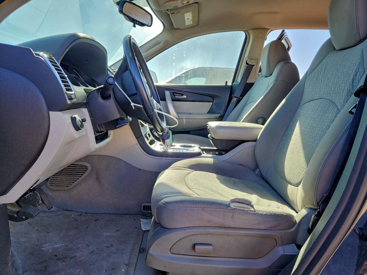 2009 GMC ACADIA SLE photo 7