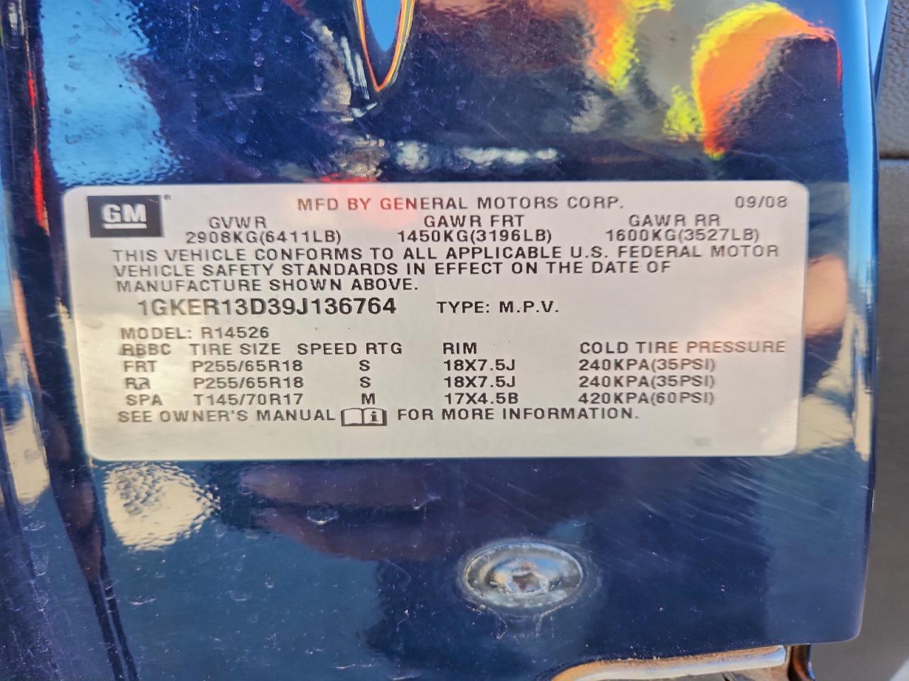 2009 GMC ACADIA SLE photo 13