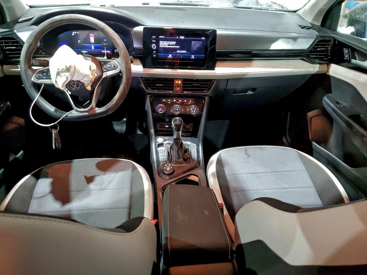 2025 VOLKSWAGEN TAOS S photo 8