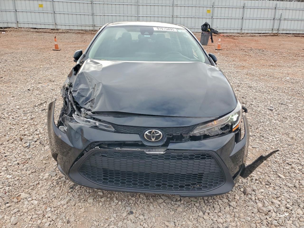 2022 TOYOTA COROLLA LE photo 9