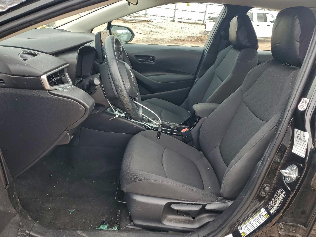 2022 TOYOTA COROLLA LE photo 13