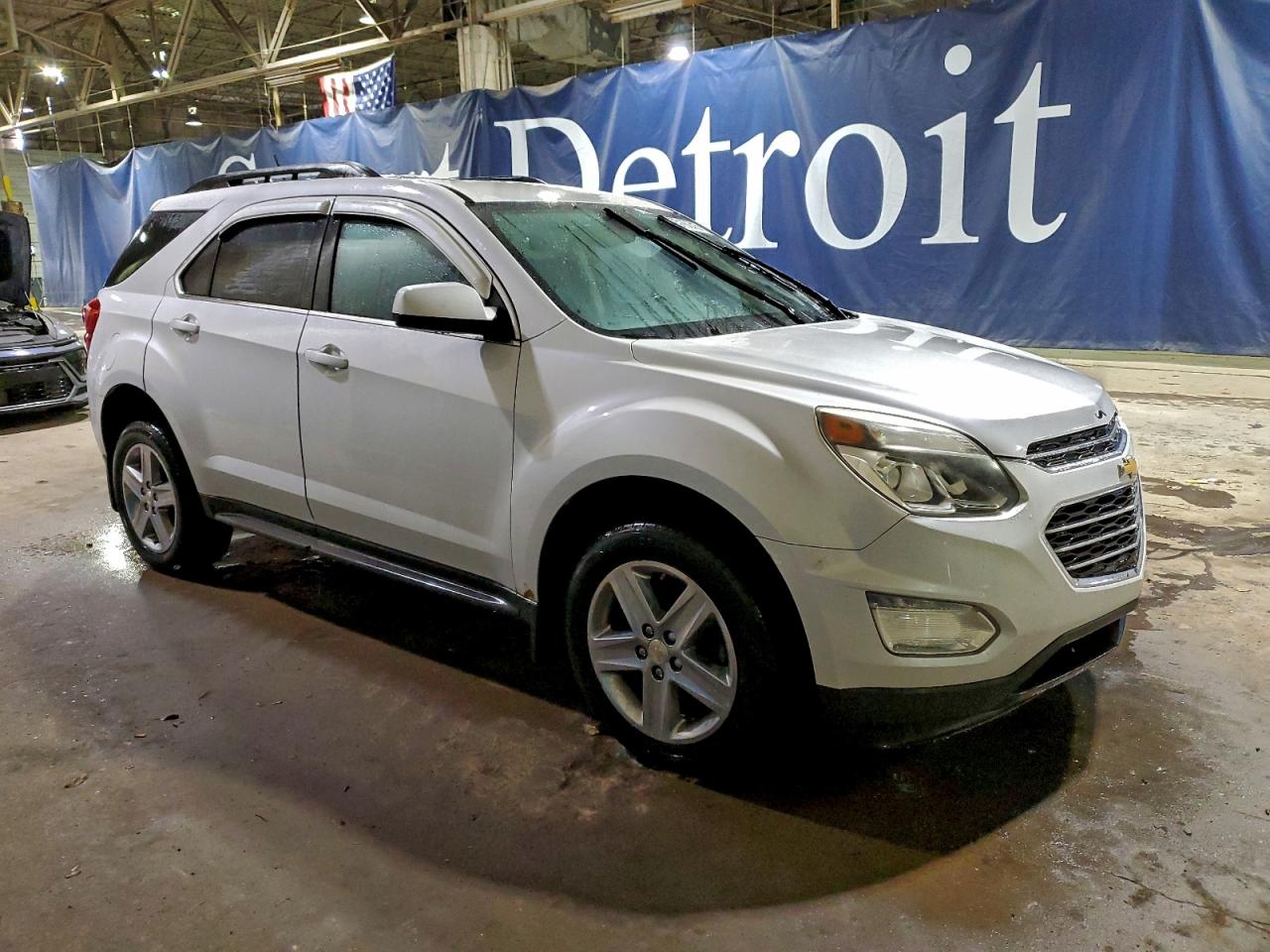 2016 CHEVROLET EQUINOX LT photo 4