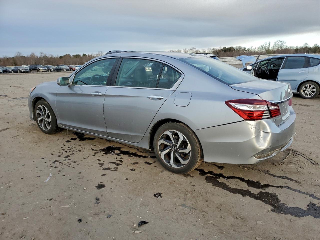 2017 HONDA ACCORD EXL photo 2
