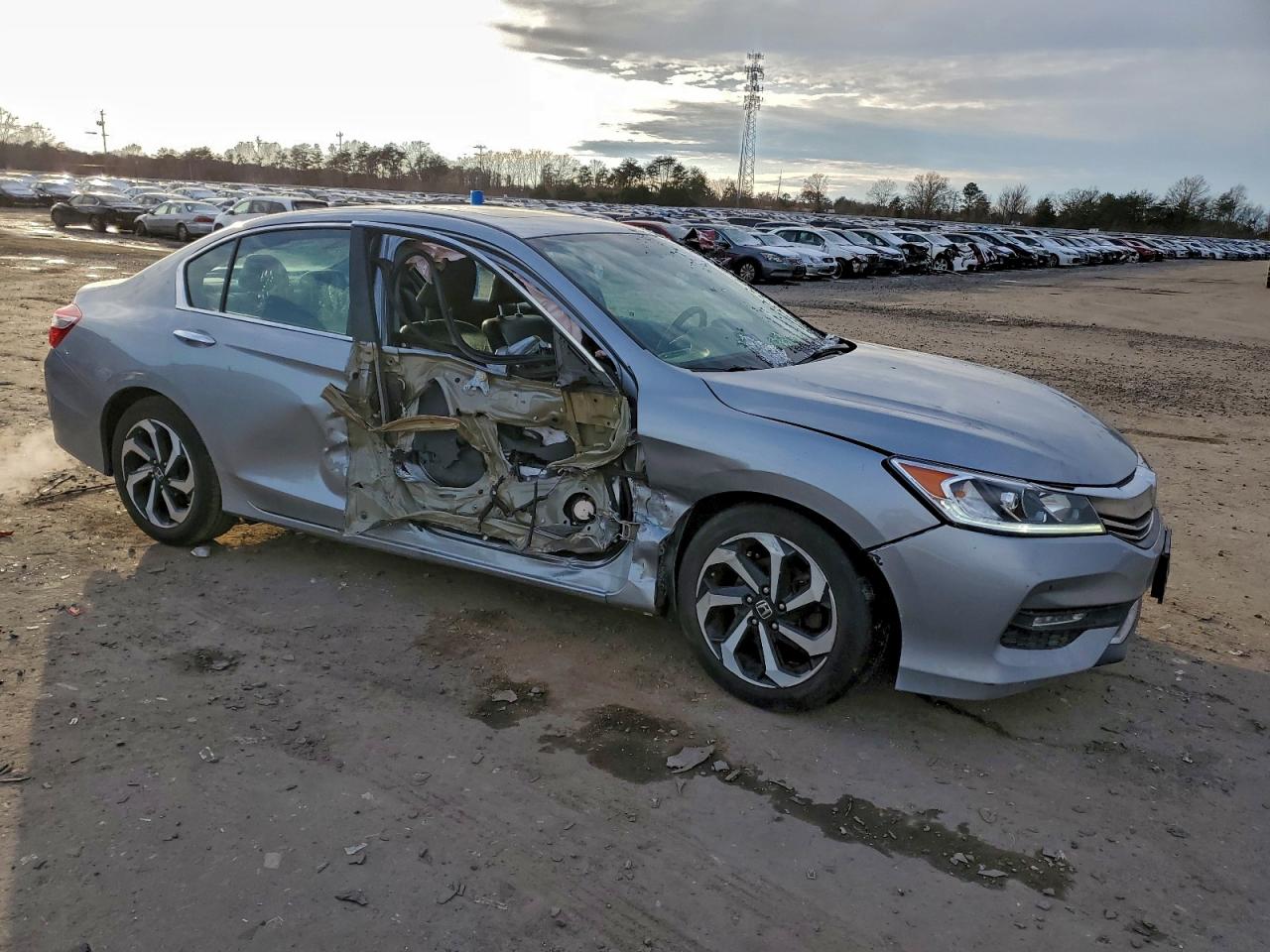 2017 HONDA ACCORD EXL photo 4