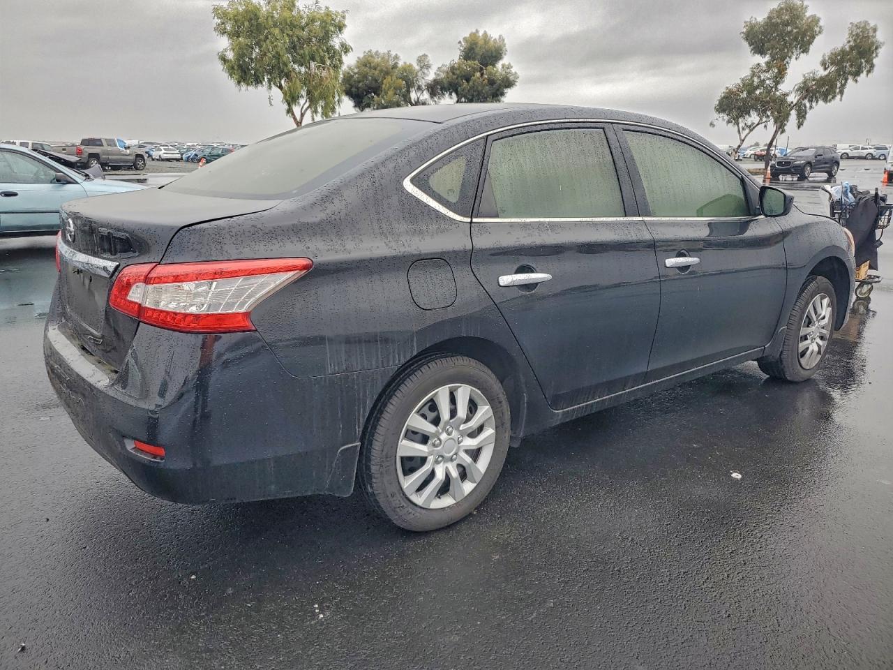 2015 NISSAN SENTRA S photo 3