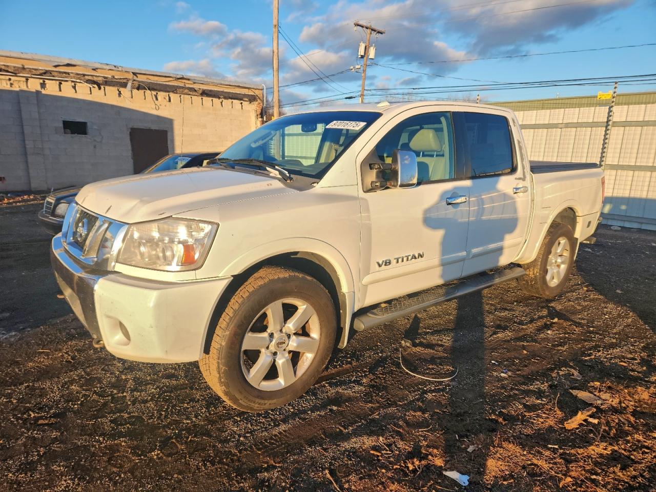 2011 NISSAN TITAN