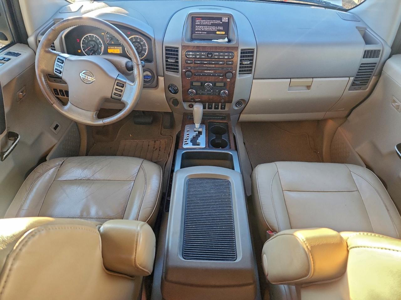 2011 NISSAN TITAN S photo 8