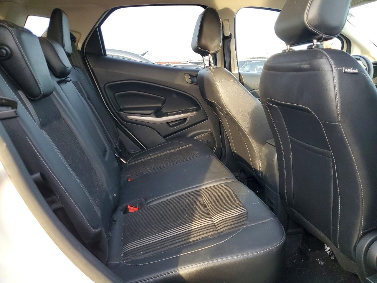 2021 FORD ECOSPORT SES photo 28