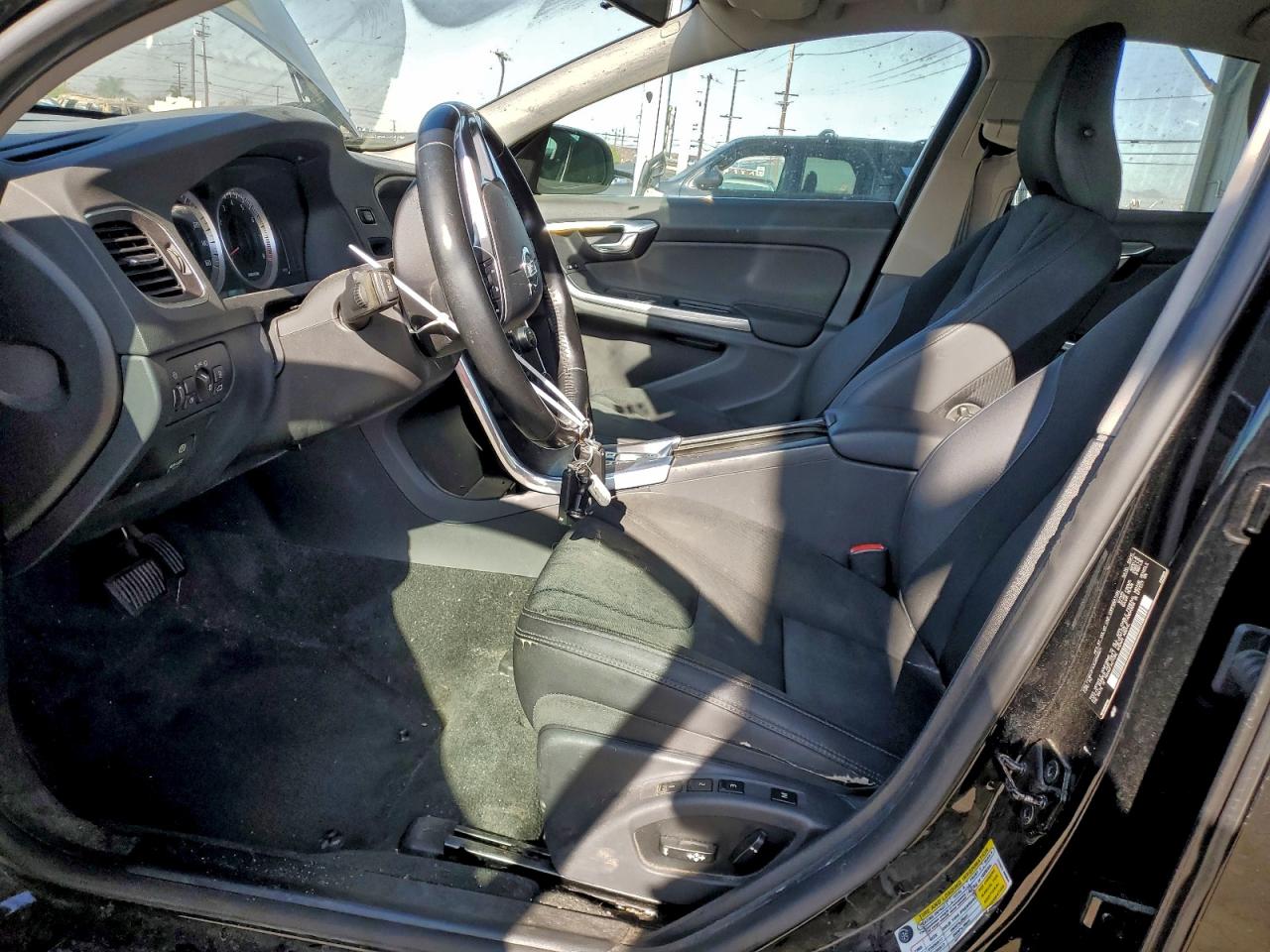 2012 VOLVO S60 T5 photo 25