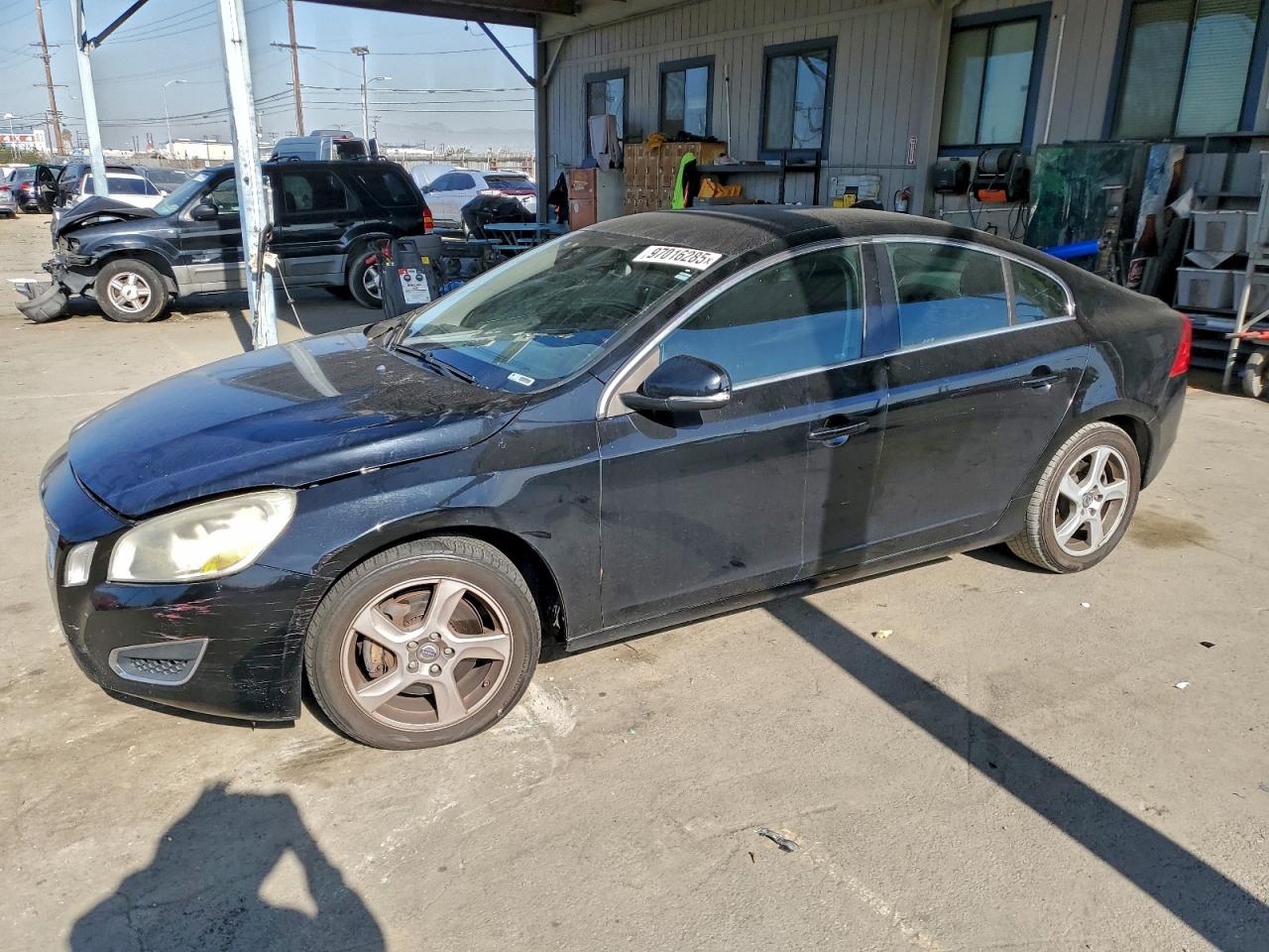 2012 VOLVO S60