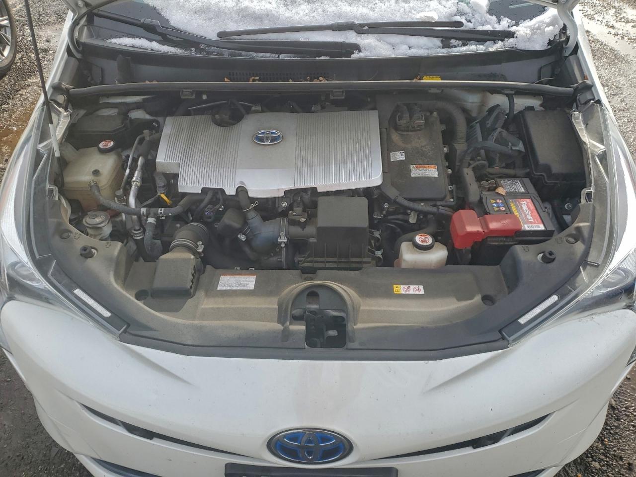 2018 TOYOTA PRIUS photo 11