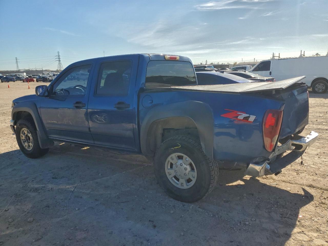 2005 CHEVROLET COLORADO photo 2