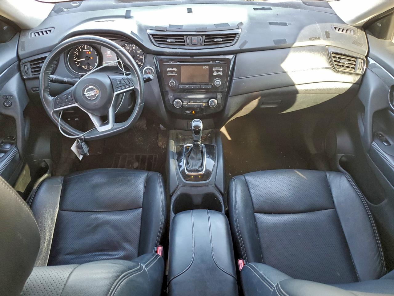 2017 NISSAN ROGUE SV photo 8