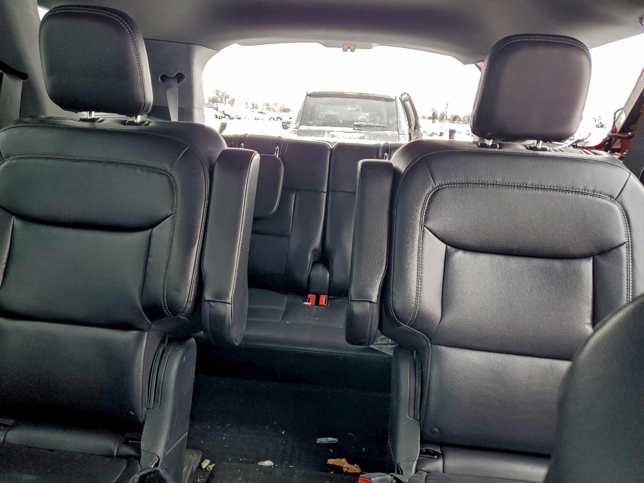 2020 FORD EXPLORER XLT photo 10