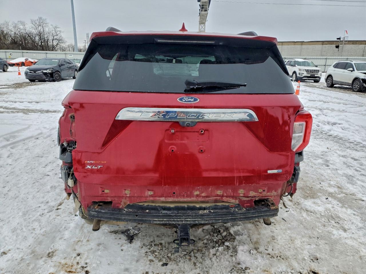 2020 FORD EXPLORER XLT photo 6