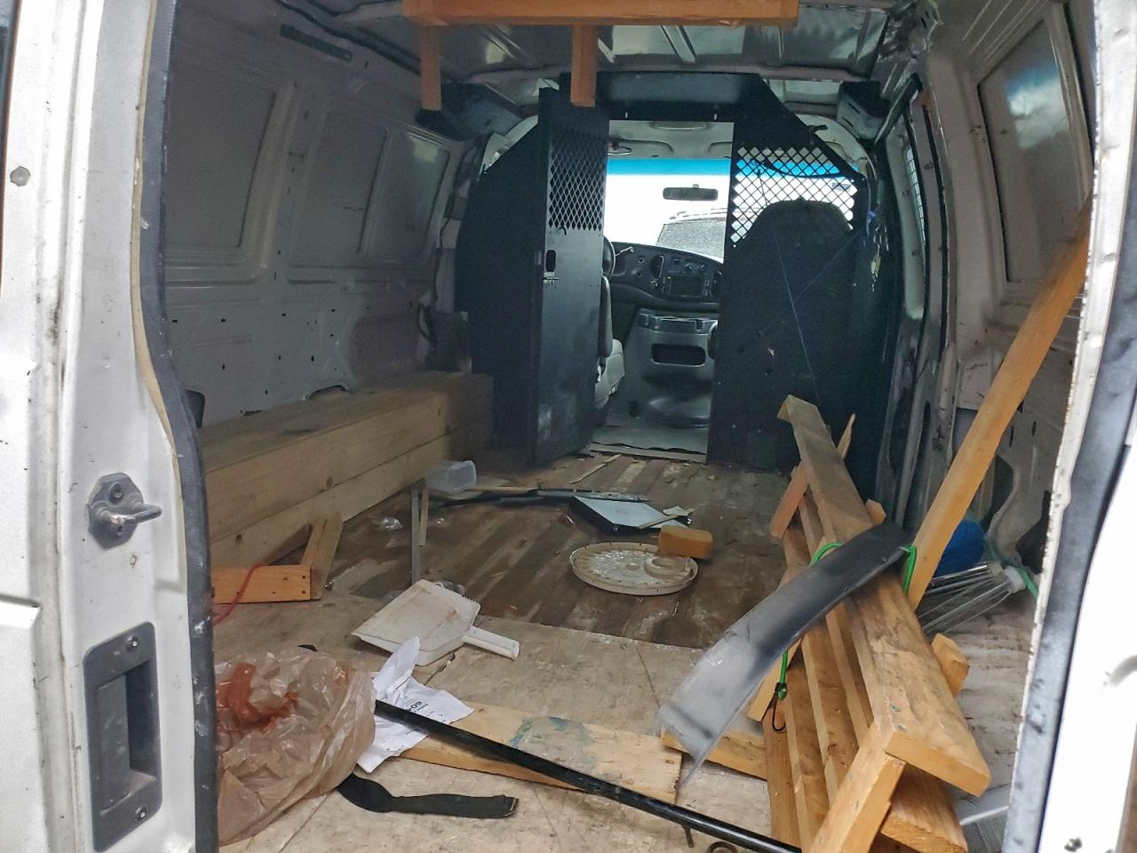 2006 FORD E150 UTILITY / SERVICE VAN photo 21
