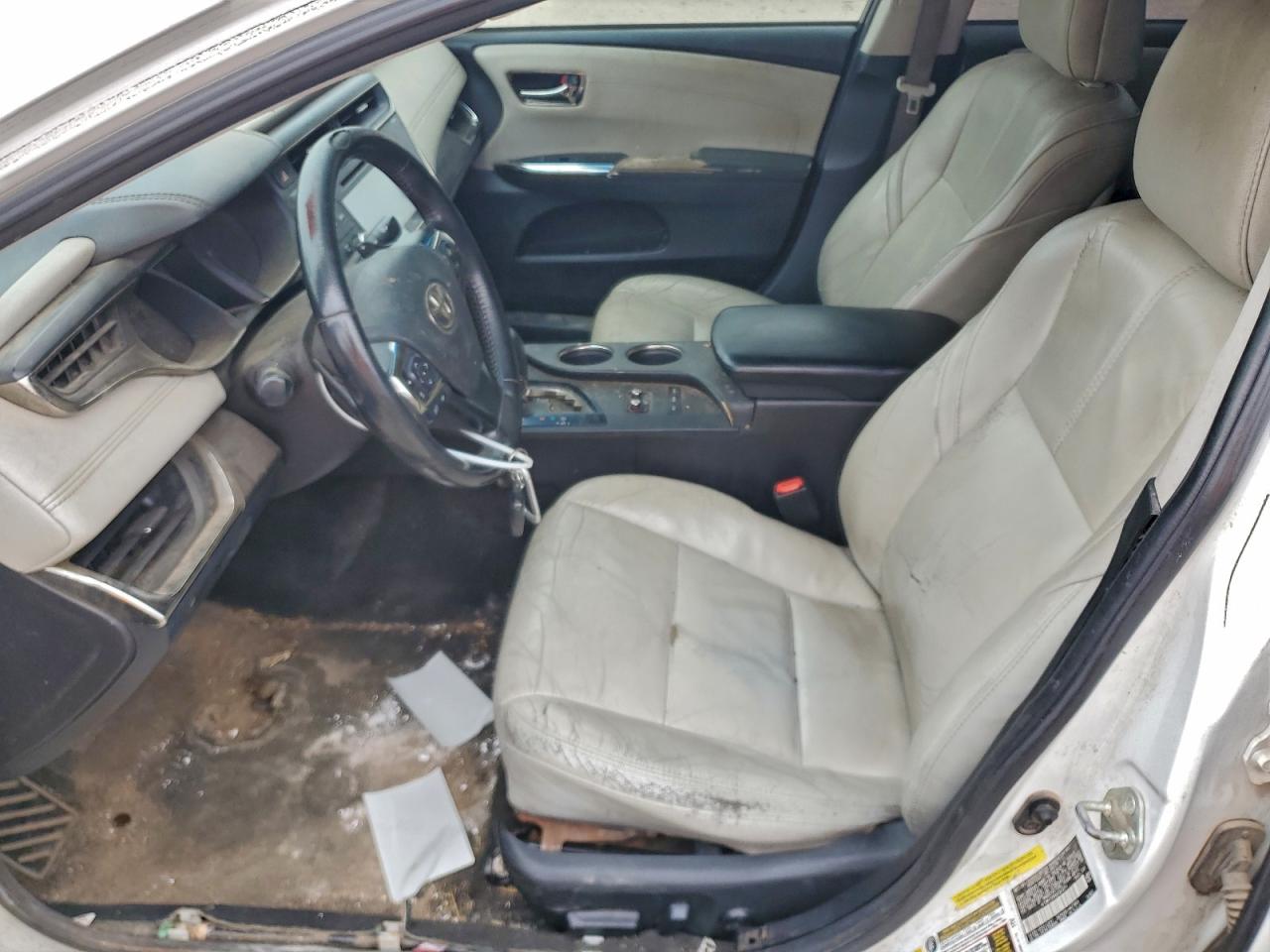 2016 TOYOTA AVALON XLE photo 13