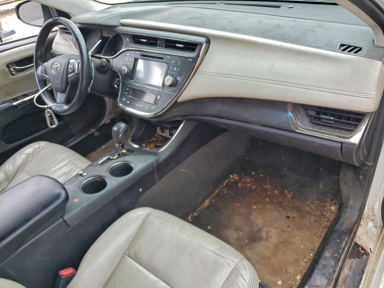 2016 TOYOTA AVALON XLE photo 15