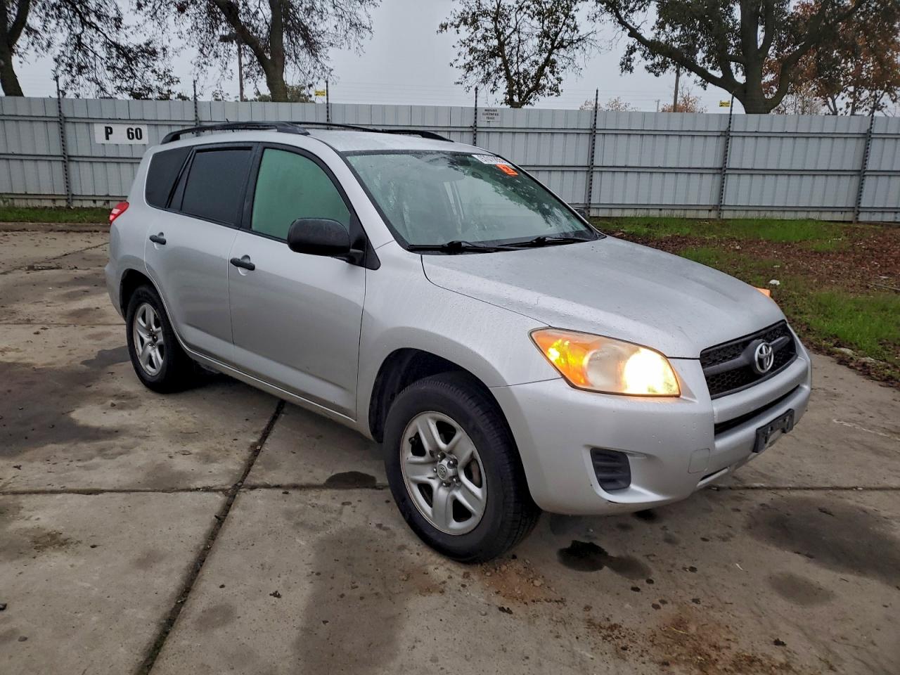 2010 TOYOTA RAV4 photo 4