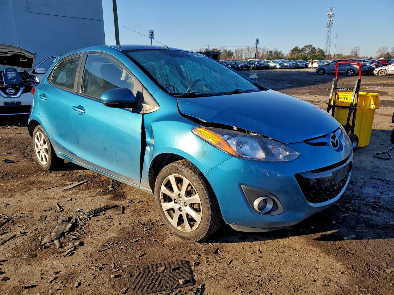 2012 MAZDA MAZDA2 photo 4