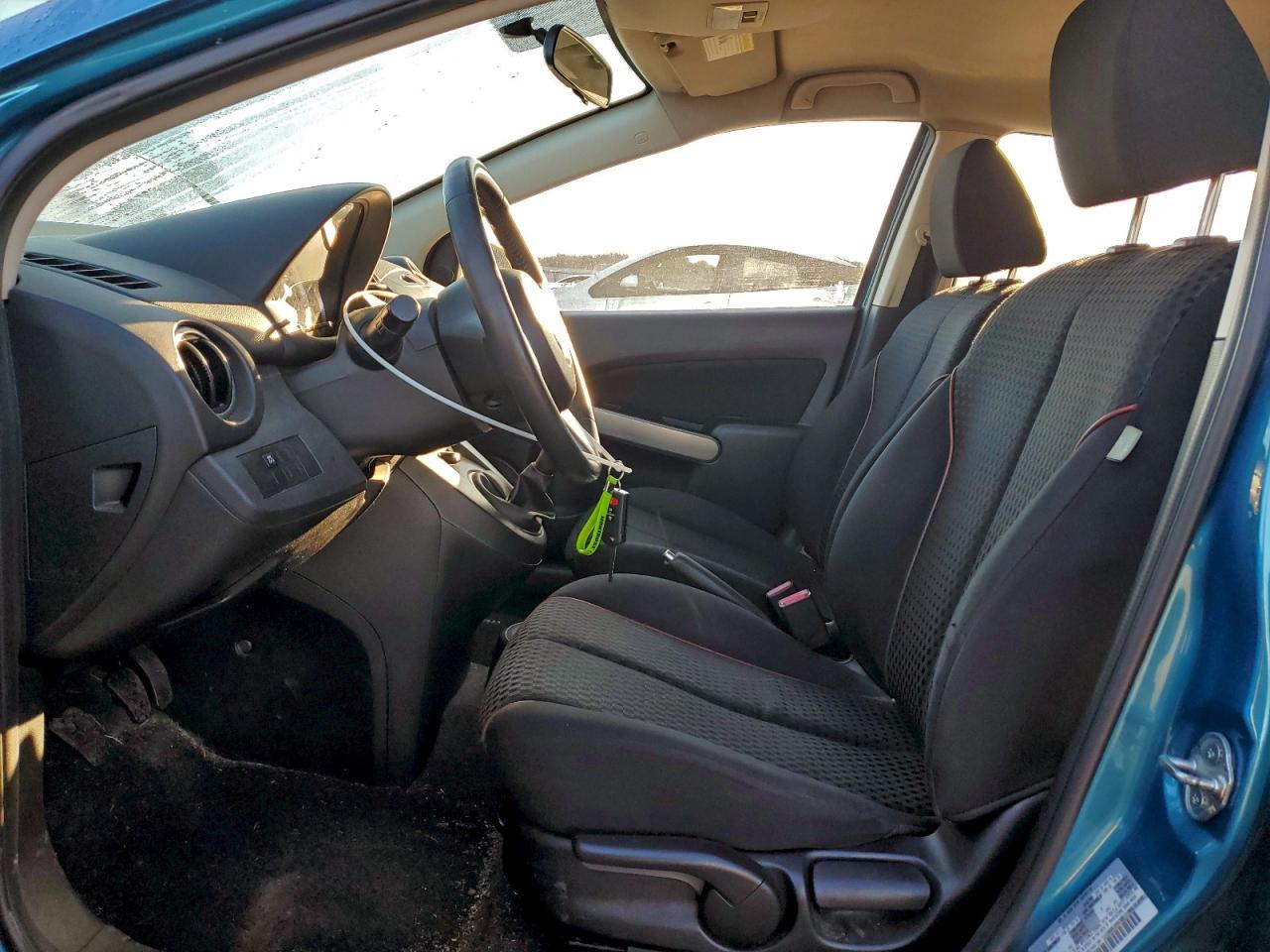 2012 MAZDA MAZDA2 photo 7