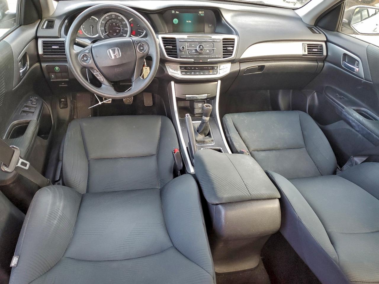 2015 HONDA ACCORD LX photo 15