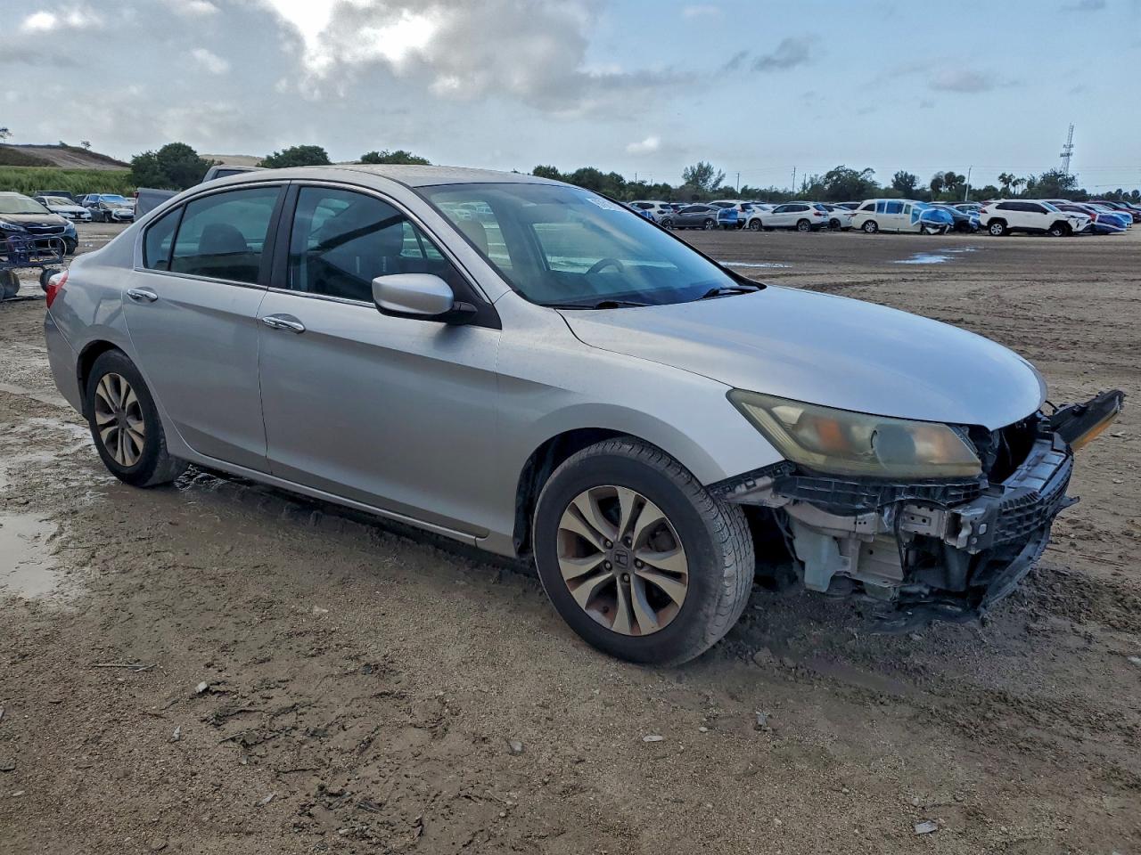 2015 HONDA ACCORD LX photo 7