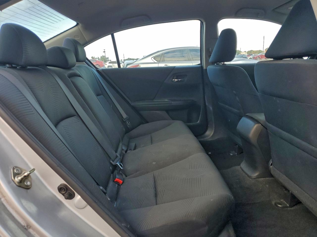 2015 HONDA ACCORD LX photo 19
